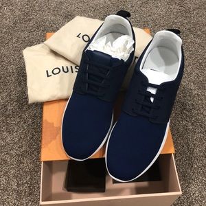 Authentic Louis Vuitton sneakers size 9